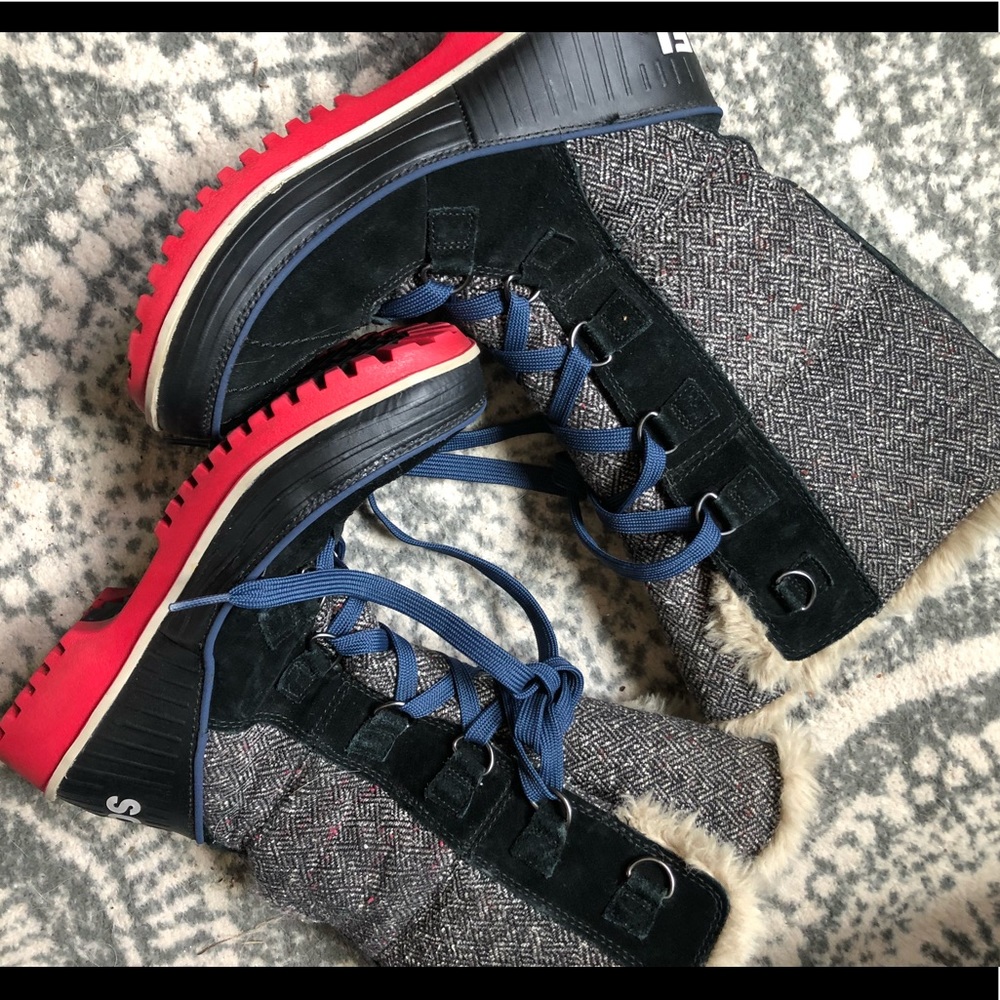 Sorel boots size 8.5. READ DESCRIPTION